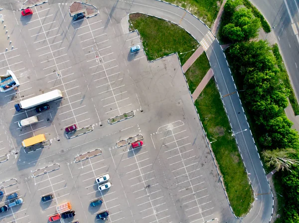 Yer üstü park arabalarından fotoğraf