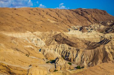 Dead Sea,'yakınında kuru antik dağlar.