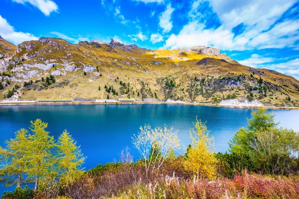 Horské Jezero Lago Fedaia Dolomity — Stock fotografie