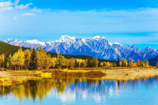 Settembre Caldo Montagne Del Canada — Foto Stock