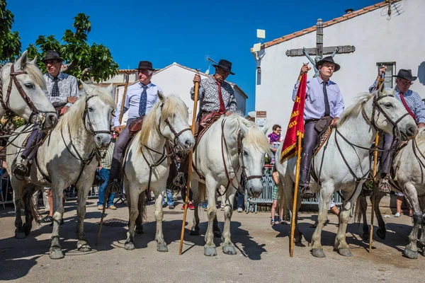 Küldött Mari Mer Provence Franciaország Május 2015 Oldalhosszúságú Négyzet Város — Stock Fotó