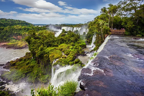 Cascate Iguazu Viaggia Argentina Pittoresche Sporgenze Basaltiche Formano Famose Cascate — Foto Stock