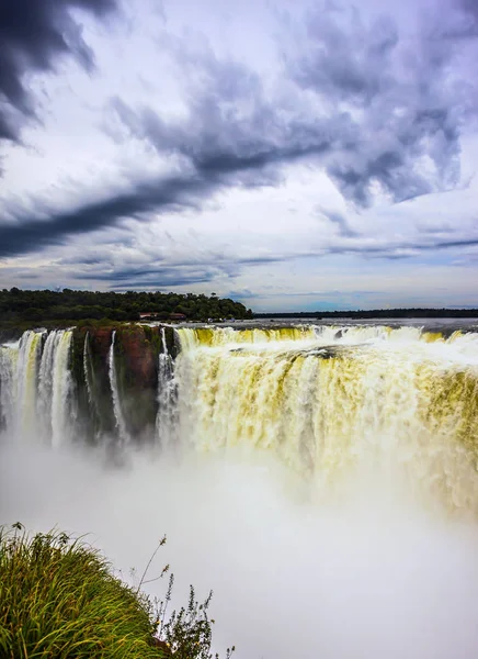 Den Regniga Säsongen Djävulens Strupe Den Mest Grandiosa Delen Iguazufallen — Stockfoto