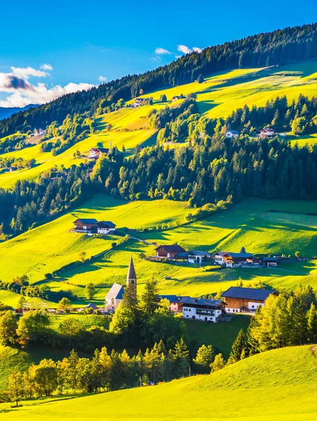 Lovely Village Green Slope Mountain Dolomites Tirol Summer Sunset Concept — Stock Photo, Image