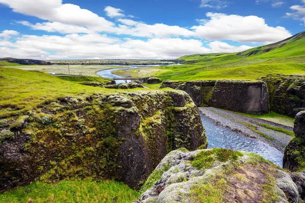 Вражає Каньйон Fyadrarglyufur Ісландії — стокове фото
