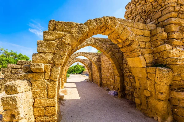 Γραφικά Ερείπια Της Αρχαίας Πόλης Της Καισάρειας Ισραήλ — Φωτογραφία Αρχείου