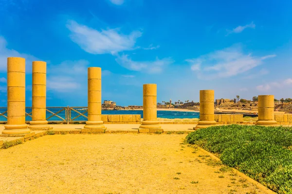 Ruïnes Van Oude Kolommen Uit Tsaar Herodes Periode Middellandse Zee — Stockfoto