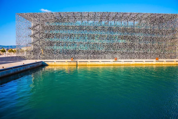 Estanque Edificio Moderno Paseo Marítimo Marseilie —  Fotos de Stock