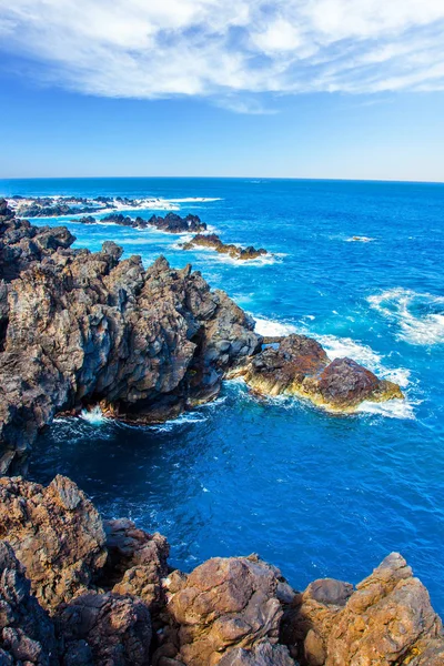 Concept Tourisme Exotique Écologique Rochers Grottes Côte Atlantique Île Volcanique — Photo