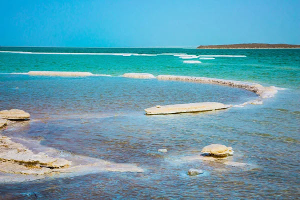 Εξατμίζεται Αλάτι Κατά Μήκος Της Ακτής Της Νεκράς Θάλασσας Έννοια — Φωτογραφία Αρχείου