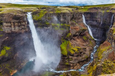  Haifoss yüksek şelaleler tehlikeli tundra Kanyon karmaşık. Turkuaz su şelale, türbin binasında