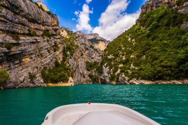 Mercantour Park, Provence Alpler, Fransa Verdon Nehri boyunca su bisikletle yürüyüş