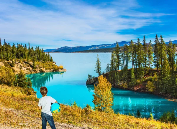 Nine Year Old Boy Jeans Globe His Hands Admires Lake — Stock Photo, Image