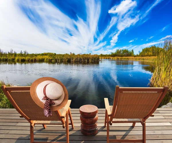 Lovely Place Relax Two Beach Chairs Hat Riverbank Cirrus Clouds — Stock Photo, Image