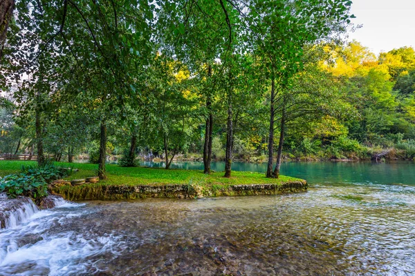 Kroatië Slunj Geweldig Park Boven Kanalen Van Het Water Van — Stockfoto