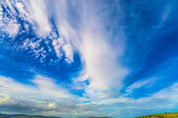 여행입니다 호주의 하늘에 기발한 모양의 권층운 Cllouds 관광의 — 스톡 사진