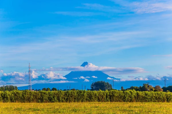 Ngauruhoe Vulcano Attivo Più Giovane Tra Nuvole Magnifico Massiccio Vulcanico — Foto Stock