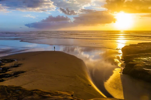 Wybrzeża Wyspy Północnej Nowej Zelandii Fenomenalny Piękny Zachód Słońca Plaży — Zdjęcie stockowe