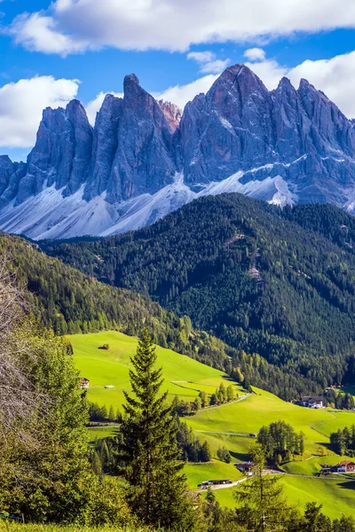 Szép Napsütéses Napon Naturpark Puez Odle Dolomitok Val Funes Völgyben — Stock Fotó