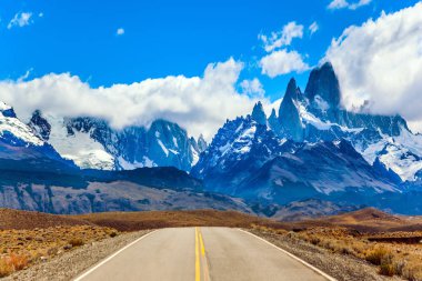 Görkemli Fitz Roy Dağı
