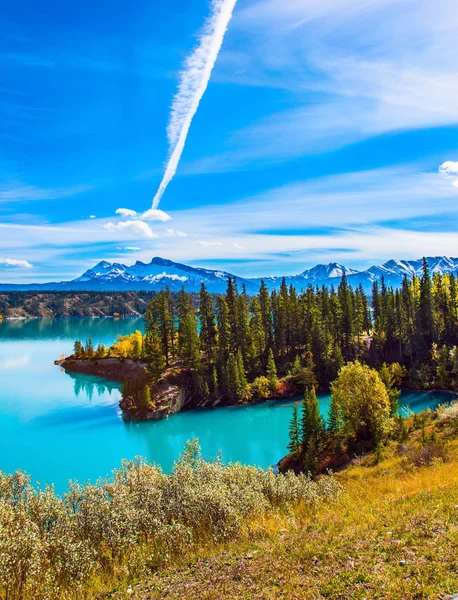 Rocky Mountains in the Indian summer — Stock Photo, Image