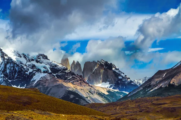 De beroemde Torres Rocks — Stockfoto