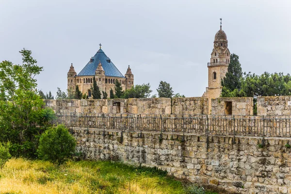 Underbara Jerusalem på en molnig dag — Stockfoto