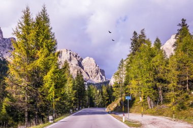  Dolomites'teki Kayalar
