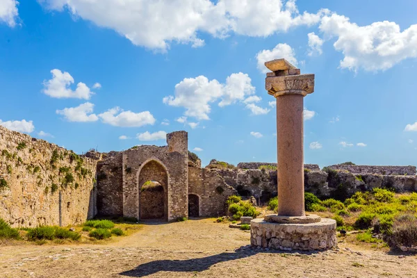 Τα προστατευτικά τοιχώματα — Φωτογραφία Αρχείου