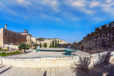 Kudüs duvarlarını