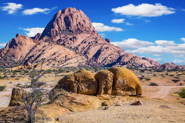 Rocks in the Spitskoppe desert — ストック写真