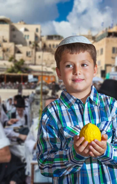Otoño Fiesta Judía Sukkot Jerusalén Israel Hermoso Niño Judío Con — Foto de Stock