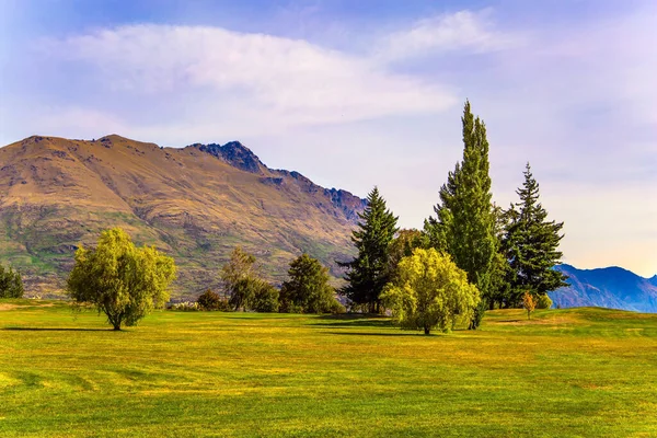 Fantastic Trip Ends Earth Surroundings City Resort Queenstown Mountains Meadows — Stock Photo, Image