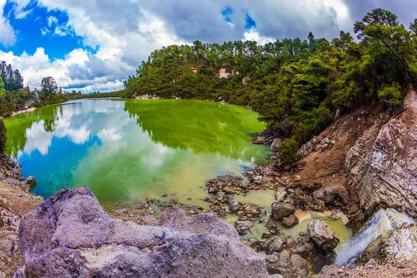 Lake Colorful Opaque Water Magic Country Wai Tapu New Zealand — Stock Photo, Image