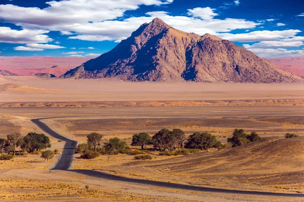 Carretera Pasa Por Desierto Namib Más Antiguo Del Mundo Concepto — Foto de Stock