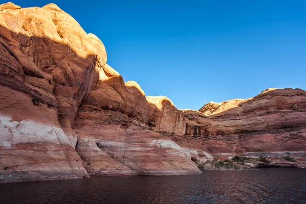 Coloradofloden Och Antelope Canyon Grandiosa Klippor Röda Sandstensutdrag Turen Turistbåt — Stockfoto