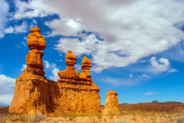 Funny Red Brown Sandstone Outcrops Formed Erosion Usa Scenic Utah — Stock Photo, Image