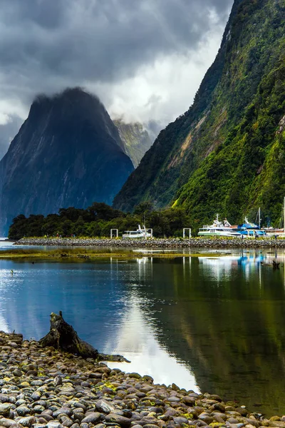 New Zealand Storm Clouds Cover Sky Famous Ocean Fjord Milford — Stock Photo, Image