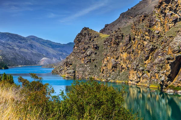 Picturesque Lake Dunstan Town Cromwell Emerald Colored Quiet Deep Lake — Stock Photo, Image