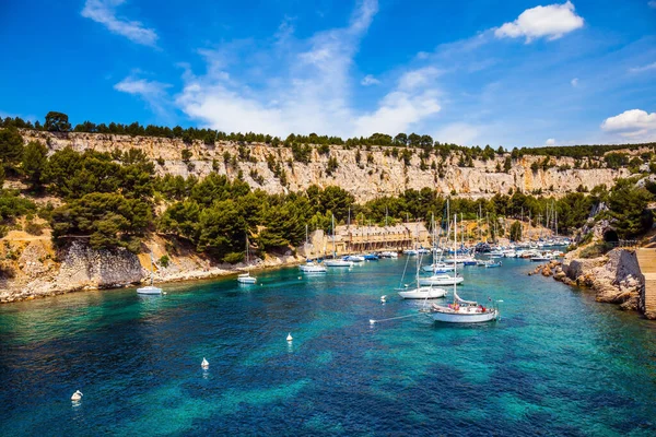 Franciaországba Cote Azur Festői Öblei Kalantik Provence Látványosságai Vitorlázás Jachtok — Stock Fotó