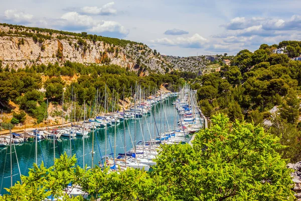 Kalantik Provence Látványosságai Cote Azur Festői Öblei Vitorlázás Jachtok Azúrvíz — Stock Fotó