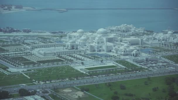 Neuer Präsidentenpalast in Abu Dhabi von oben — Stockvideo