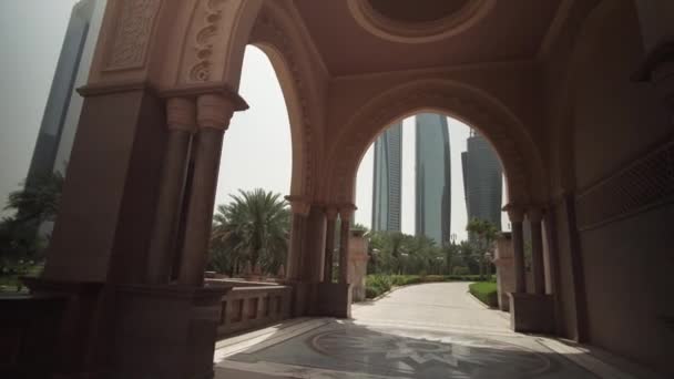 Präsidentenhotel Emirate Palast in abu dhabi Stock Footage Video — Stockvideo