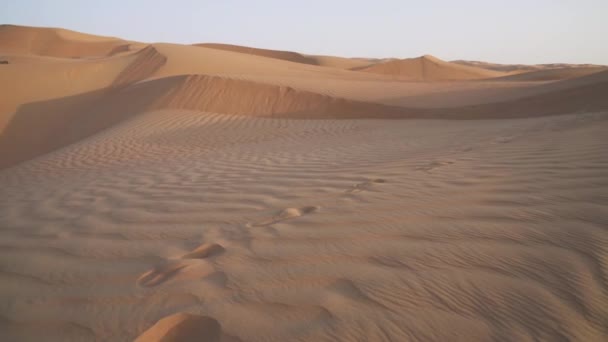 Bella Rub al Khali deserto al sorgere del sole magazzino filmati video — Video Stock