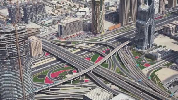 Modern kentsel çok düzeyli yol kavşak Downtown Dubai en iyi hisse senedi görüntüleri video görüntüleyin — Stok video