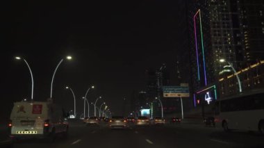 Sheikh Zayed Road Stok görüntüleri video gece trafik