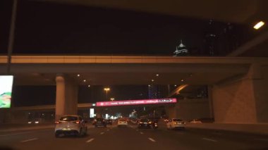 Sheikh Zayed Road Stok görüntüleri video gece trafik