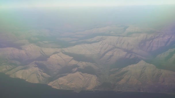 Прибережній зоні Об'єднаних Арабських Еміратів в sunset вид з літака Відеоматеріал відео — стокове відео