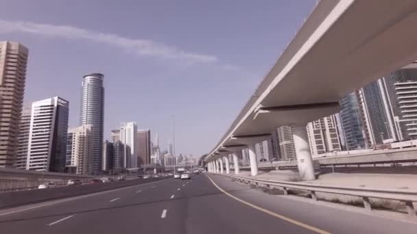 Dzień ruchu na ulicy Sheikh Zayed Road Stockowy wideo — Wideo stockowe