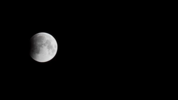 O eclipse lunar em julho de 2018 foi observado na latitude 54, Longitude: 73 Time-lapse — Vídeo de Stock